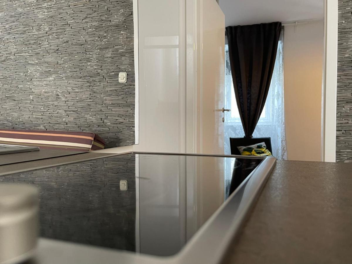 Apartments Kremenic 크레스 외부 사진